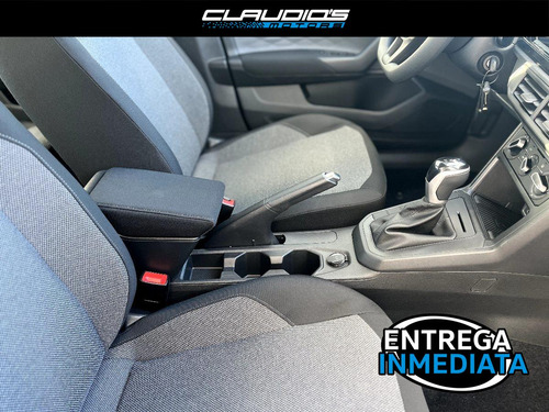 Volkswagen Virtus Trendline Platino