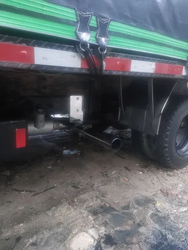 Camion Con Motor De Nkr Modelo 2012 Sin Restricciones