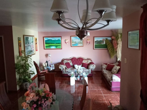 Imagen 2 de 14 de Casa Dos Niv Vía Lagunetica Res Las Guamas Los Teques 307m2