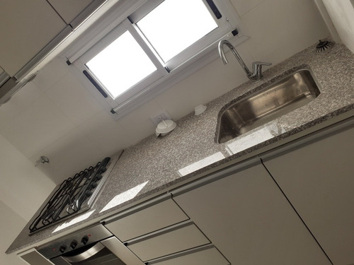 Imagen 4 de 14 de Vendo Depto Un Dormitorio A Estrenar!!calle 16 Entre 61 Y 62