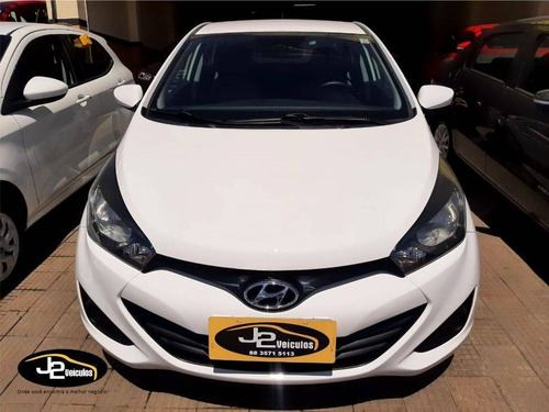 Imagem 1 de 8 de Hyundai Hb20s 1.0 Comfort Plus 12v Flex 4p Manual