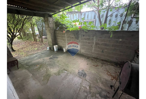 Venta Casa 2 Dorms, Calle 11, Artilleros, Colonia.
