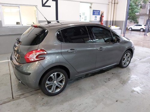 Peugeot 208 Feline 2014