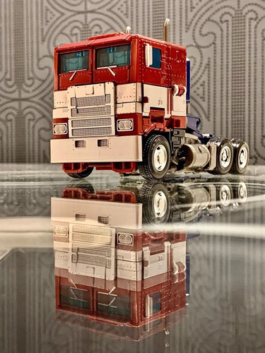 Imagen 5 de 7 de Transformers Optimus Prime Commander