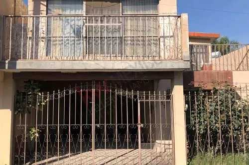 Casona En La Nueva Los Ángeles De Las Mejores Ubicaciones En Torreón Por Accesibilidad Y Plusva...