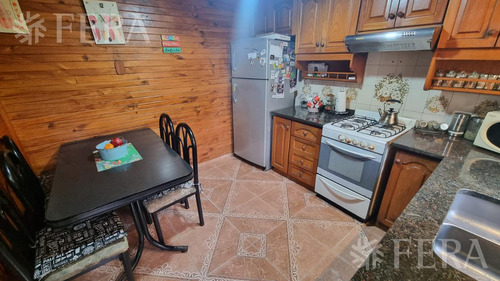 Venta Casa 5 Ambientes Con Cochera, Patio Con Parrilla Y Terraza En Don Bosco