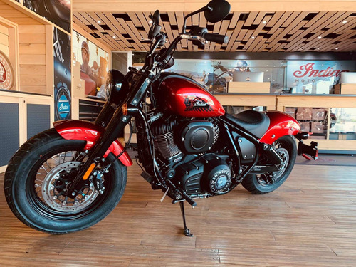 Imagen 1 de 8 de Indian Chief Bobber Ruby Metallic 2022