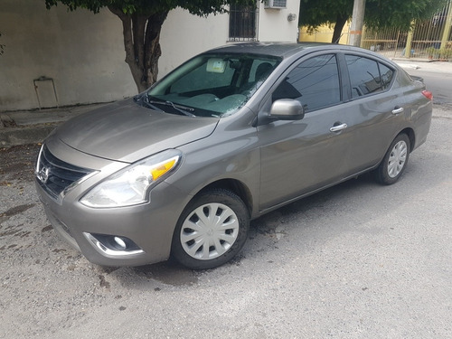 Imagen 1 de 14 de Nissan Versa 2017 1.6 Drive At