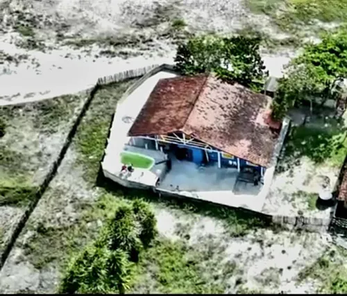 Casa Na Praia Da Juréia, Pé Na Areia, Com Piscina, Frente Ao Mar. Sítio À Beira-mar!