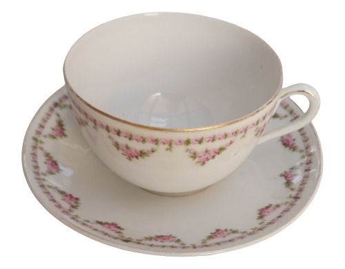 Antigua Taza De Té De Porcelana Con Bellas Flores .