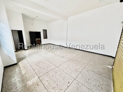 Dennymar, Alquila Local Comercial, Ubicado En Zona Con Fluidez Peatonal Y Vehicular Ofreciendote Un Espacio De 45mts2 Para Ser Adecuados A Tu Requerimiento. Contactame Y Hagamos Negocios. B5a0dd9