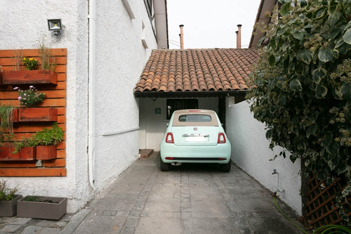 Linda Casa Pareada Alto Las Condes Remodelada (mardoñal)
