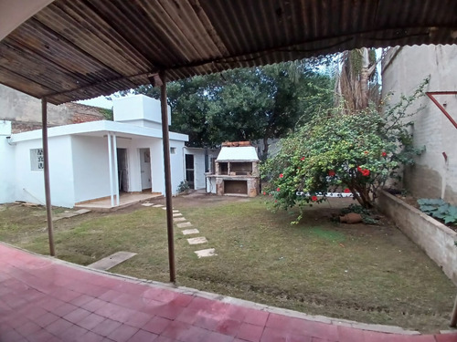 Gran Casa Uso Comercial!!! Bv Los Granaderos 3170- B Alto Verde