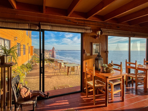 Hostal Con Impresionante Vista En Cerro Tacna, Maitencillo