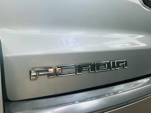 GMC Acadia DENALI