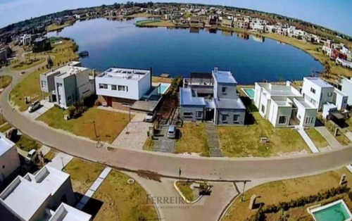 Venta De Lote Con Salida A Laguna, Barrio San Rafael, Tigre