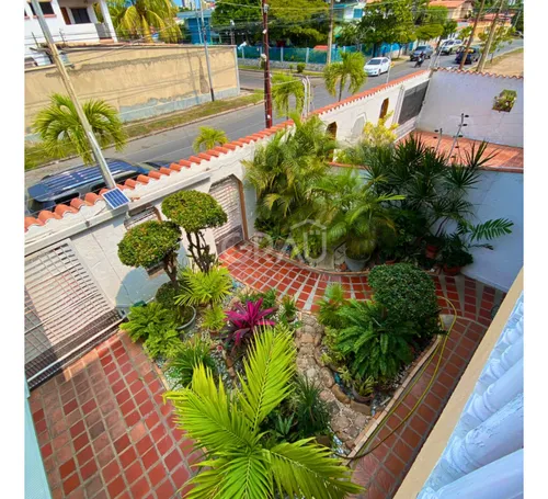Casa En Venta En Lecheria