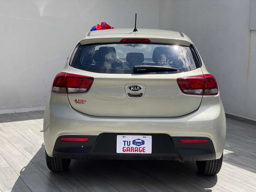 Imagen 5 de 11 de Kia Rio 2018 1.6 Lx Hchback At