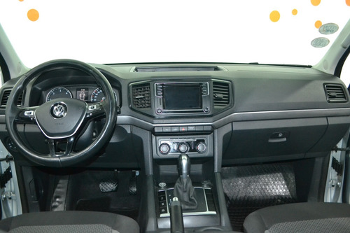Imagen 10 de 12 de Vw Amarok 2.0tdi D/c 4x2 Comfortline 2017 A/t -imolaautos