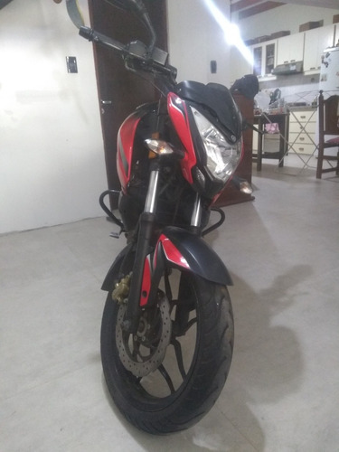 Imagen 4 de 9 de Bajaj Rouser Ns 200
