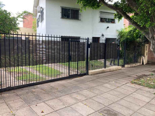Casa En Venta - 6 Ambientes Con Parque, Parilla Y Quincho En Tigre Centro Residencial