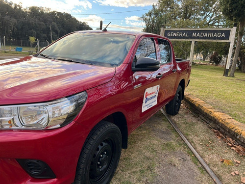 Imagen 4 de 11 de Toyota Hilux D/c 4x4 Dx Pack 2.4 Tdi 2019 Con 74.000 Km