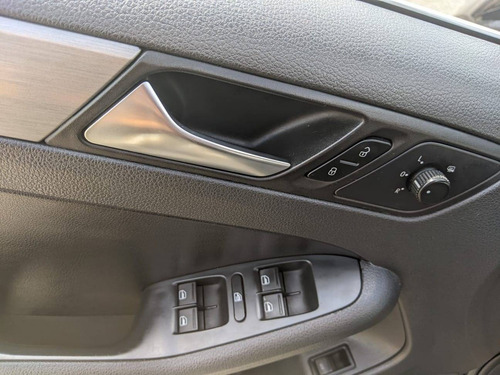 Imagem 7 de 12 de Volkswagen Jetta 2.0 Tsi Highline Gasolina Automático 2012