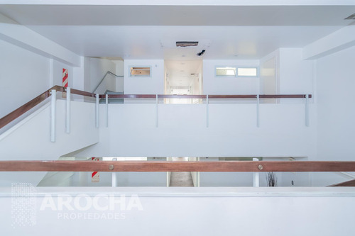 Venta Edificio En Block Paraguay 1300
