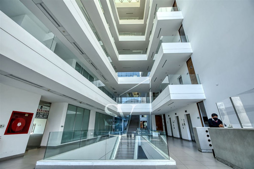 Planta Libre, Amplia Y Cómoda Oficina En Venta En Huechuraba