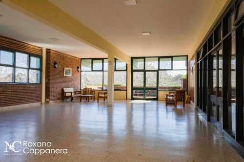 Departamento De 2 Ambinetes En Venta En Valeria Del Mar En Un Predio De 13.000 Metros Casi Sobre La Playa