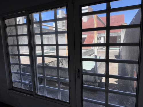 Venta Casa 4 Dormitorios Piscina Cocheras Jardin Rosario Abasto
