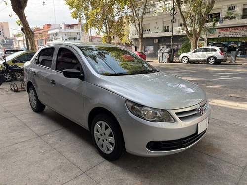 Volkswagen Voyage 1.6 Comfortline 101cv