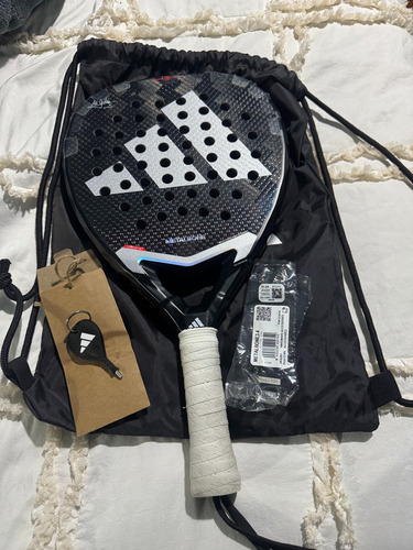 Paleta Padel Adidas Metalbone 3.4 2025 Ale Galán Negro (Usado)