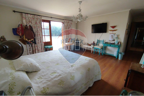 Casa Estilo Chileno 5d+4b+e+b