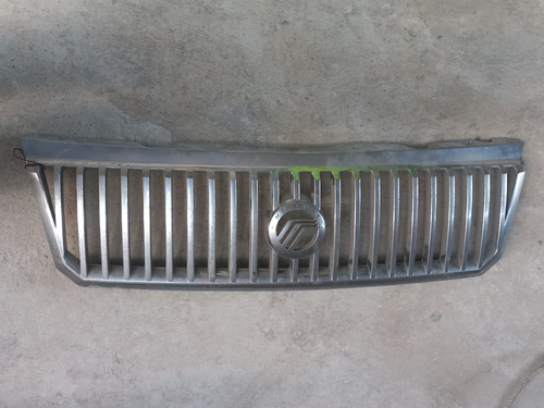 Parrilla Mercury Mountaineer 2002 2003 2004 2005 Original Us Mate (Usado)