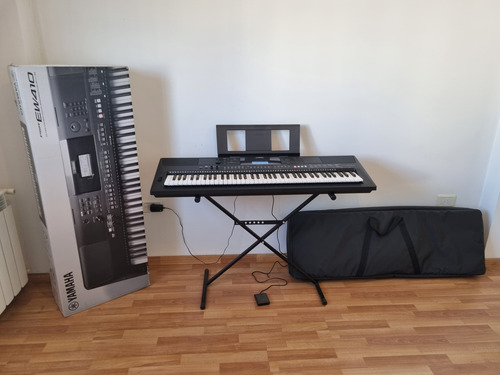 Teclado Musical Yamaha Psr Series Psr-ew410 76 Teclas Negro Negro (Usado)