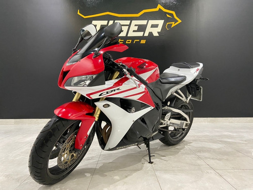 Imagem 2 de 11 de Honda Cbr 600rr 2012 - 17.600km