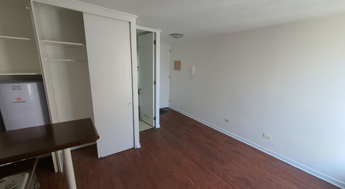 Estudio En Arriendo, Vicuña Mackenna, Metro Santa Isabel