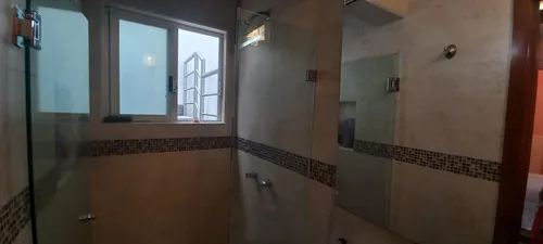 Excelente Propiedad En Col. Del Valle De 5 Recamaras