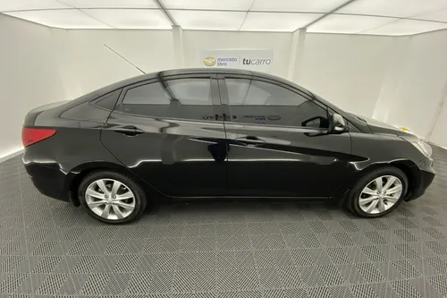Hyundai Accent I25 Gl Mt 1.6