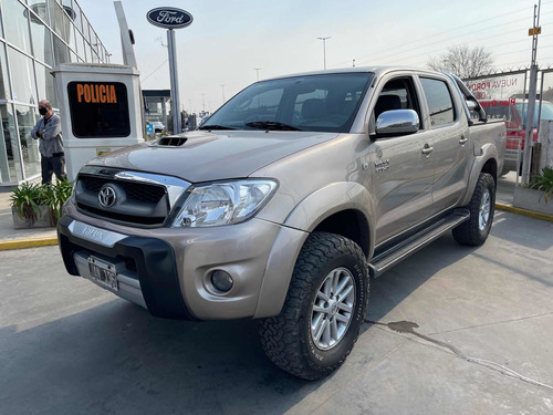 Imagen 3 de 7 de Toyota Hilux 2010 3.0 I Srv Cab Doble 4x4 Cuero