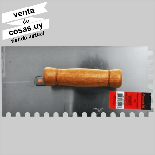 Imagen 2 de 9 de Llana Famastil Acero Dentada Redondeado 26 X 12 Cms