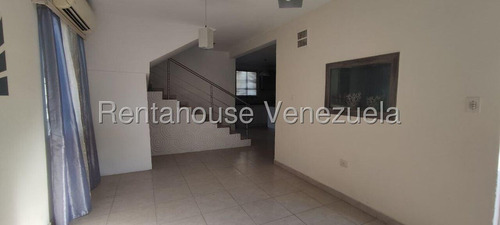 Julio Martínez Vende Cómoda Casa En Cabudare
