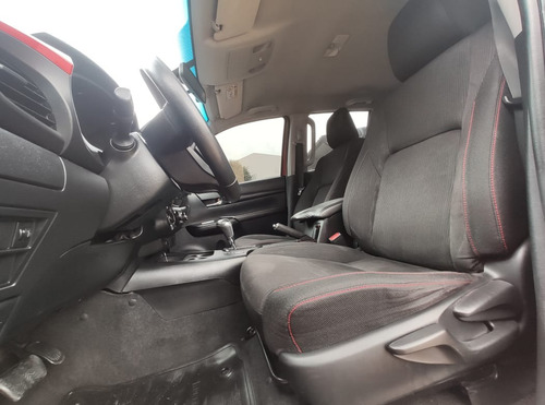 Toyota Hilux 2.8 SR CHALLENGE 4X4 CD 16V DIESEL 4P AUTOMÁTICO