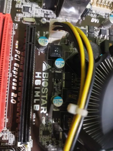 Board Para Pc Biostar H61 Socket Lga1155 (Usado)