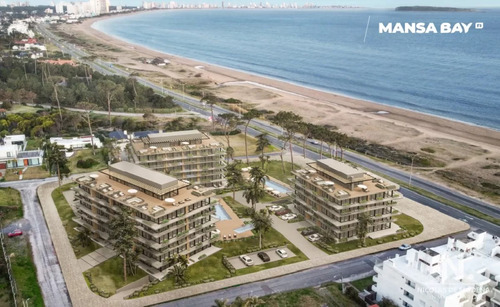 Apartamento En Venta, Playa Mansa, Punta Del Este 