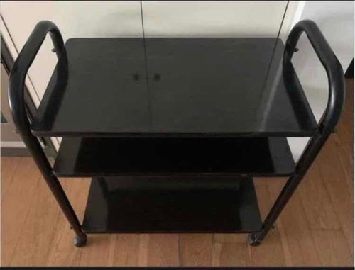 Mesa Para Tv C/ 3 Estantes Y Ruedas