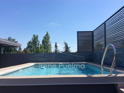 Vende En Exclusiva Penthouse En El Otoñal Las Condes