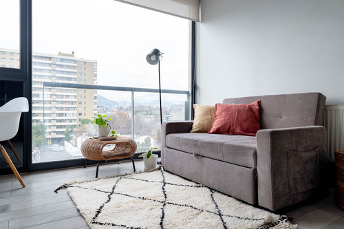 Seminuevo Con Gran Azotea Y Quincho. (triplex Condell)