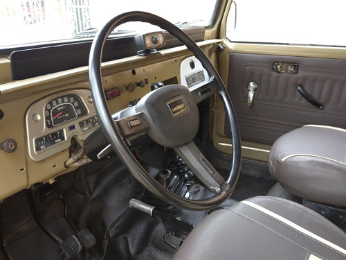 Imagen 10 de 16 de Toyota Fj40 4x4 - Sincronica